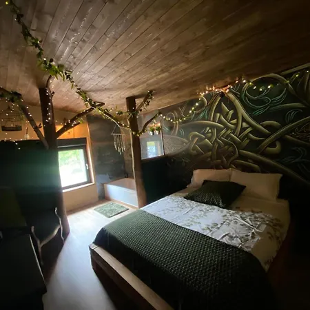 Domaine Des Trois Fées Le Du Roi Chalet Freistroff